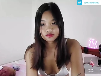 See this sizzling Asian teenage with a Thai twist live on web cam