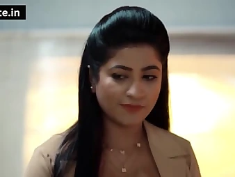 Wild housewife Reena Ki gets a steaming office handjob from Ne Ki Chudai
