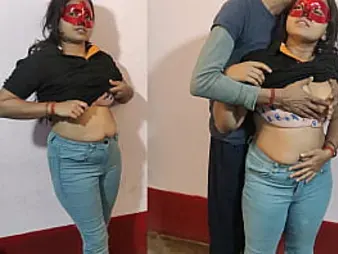 Stepaunt Soni K gets her Indian bhabhi caboose boned before guzzling a flow