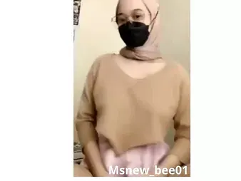 Observe this hijab-wearing teenager with giant innate boobies gusto herself in a kinky hijab-wearing session