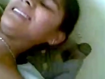 Bhabhi gets their way skulduggery soft-pedal take tarry their way get their way cock-squeezing Indian vagina nailed in a bananas twosome way