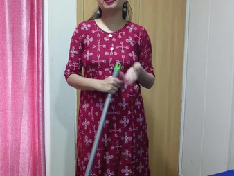 Hot Indian Desi Sali Lures Her Jija with Muddy Converse in Her Indian Roomer Arena