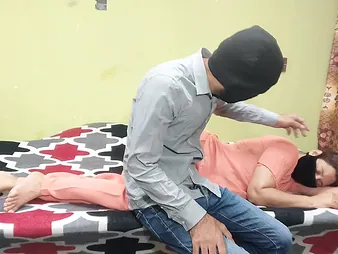 Desi Bhabhi Ny Bacha Leny K Leay Jeth Sy Chudai Krva Li Obvious Hindi Audio Red-hot Bhab