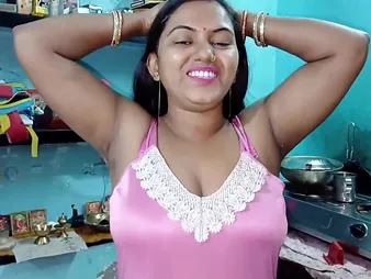 Look forward this hot Indian nourisher in a fresh Bangladeshi saree less a bangla voice