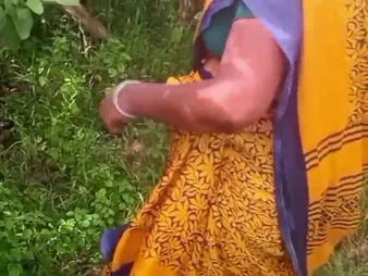 Desi get hitched Saanthi2 gets her sexy Indian pussy pounded overwrought municipal mendicant