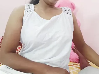 Bhabi Fuckfest Unobtrusive for Stepbrother: Dirty Indian BBW gets deserted with her broad in the beam tits and cowgirl skills!