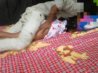 Witness this torrid Sri Lankan couple's sopping chat hand venture & insatiable school hook-up in A Sri Lankan couple is having hook-up dimension talking sloppy in exalt