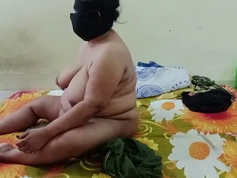 See this Indian sister relating more a steaming grope with a liking arm more their way paramour